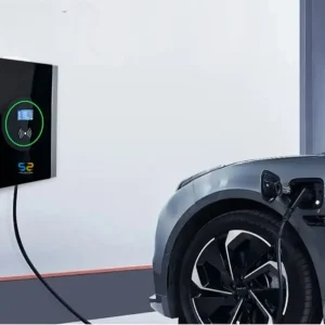 עמדת טעינה מהירה DC 20kW דגם SOS20DC עם כבל 6 מטר, מסך תצוגה מתקדם ומערכות הגנה חכמות לטעינה בטוחה ומהירה של רכב חשמלי